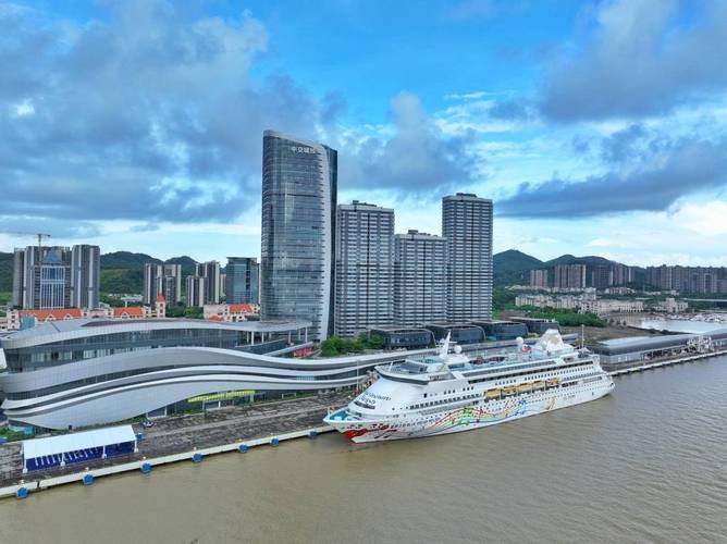 广州南沙国际邮轮母港去年开港开航以来上座率近75%